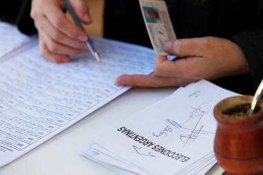 Mañana cuatro provincias eligen gobernador