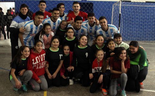 La Selección Argentina de Futsal compartió actividades con vecinos de la Meseta Central