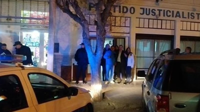 Una noche de extrema violencia en el cierre de listas del PJ en Chubut: «cobramos como vaca atada»