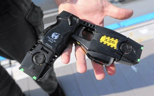Frenaron la compra de las Taser por planteos jurídicos