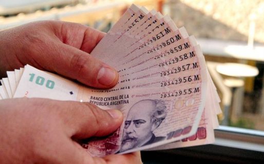 Oficializaron el aumento del salario mínimo vital y móvil