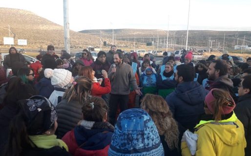 Docentes liberaron las rutas y marcharán este sábado