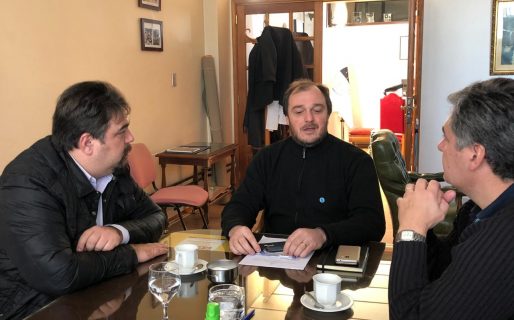 Almirón llevó su propuesta del Consejo Económico Social a la Universidad