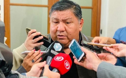 Ávila: “Vamos a ir por la cláusula de revisión, el bono no le sirve a nadie”