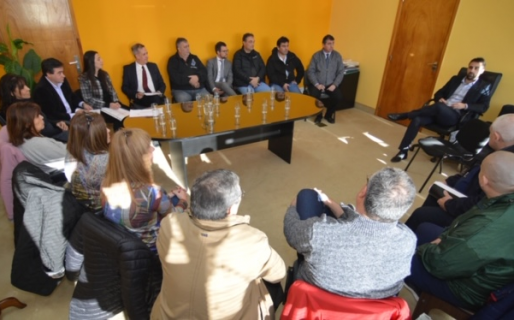 El Gobierno de la Provincia se reunió con representantes de los gremios