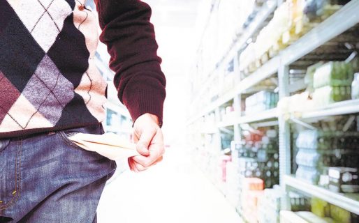 El salario mínimo en dólares cayó 62% desde 2015