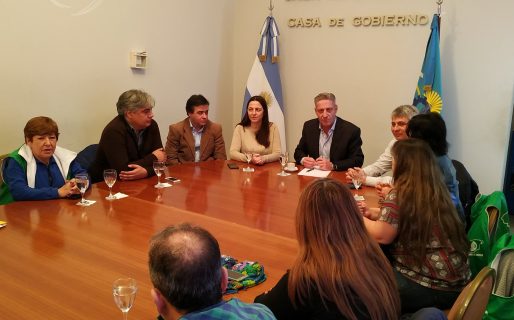 Arcioni se reunió con dirigentes de ATE