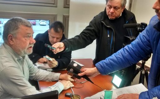 Meza Evans: «Las vías son que Arcioni renuncie, vaya a juicio político o sea suspendido»