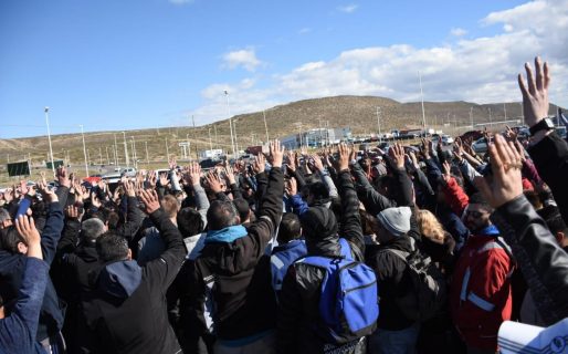En Asamblea, los Petroleros levantaron el corte de ruta 3 y 26