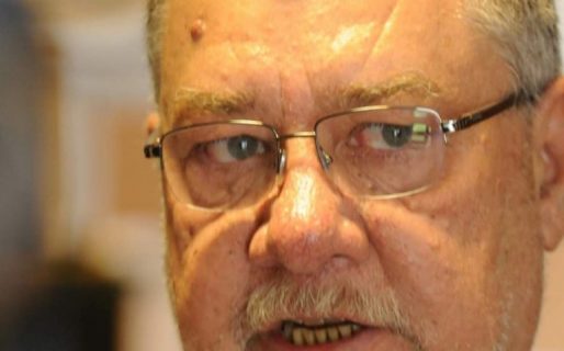 “Hay que pensar en congelamiento de sueldos más altos para que Chubut siga funcionando”