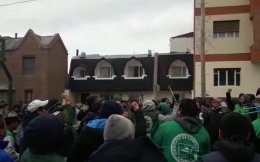 Camioneros de Chubut adhieren al paro nacional de Ctera