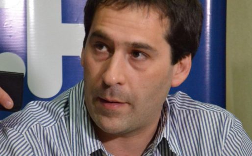 “El mes que viene no vamos a poder pagar el subsidio del Gobierno Provincial”