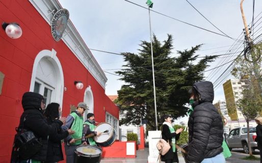 Trabajadores de la Municipalidad reclaman por salarios atrasados
