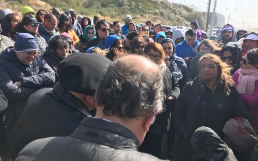 Los docentes no se irán de la Playa de Tanques hasta que no haya una convocatoria de Provincia