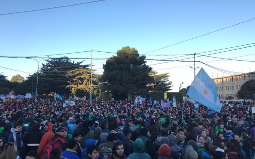 “Escuelazo” con acto en Plaza San Martín y caravana hacia rotonda de 3 y 26