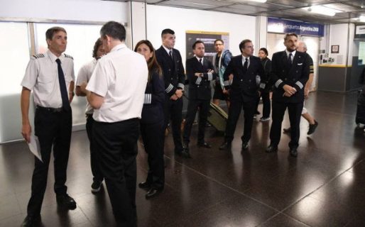 Estalló la interna entre pilotos y el lunes habría paro nacional