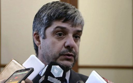 “Si las escuelas no están aptas para dar clases, ¿cómo puede ser que estén aptas para que los chicos vivan ahí?”