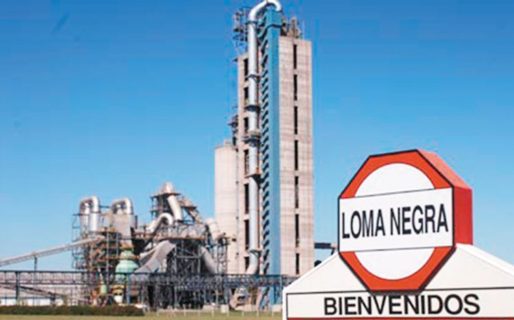 La crisis en el país obliga a cerrar una histórica planta cementera