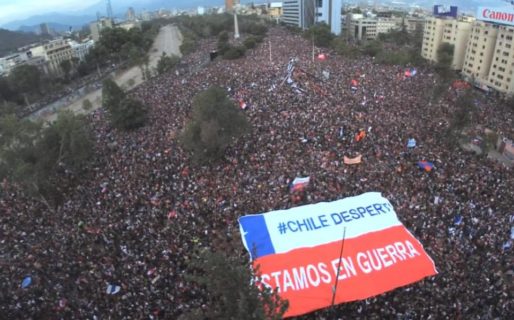 Más de un millón de personas marchan en medio del estallido social