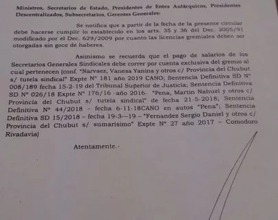 El Gobierno notificó a 420 estatales que cayeron sus licencias gremiales