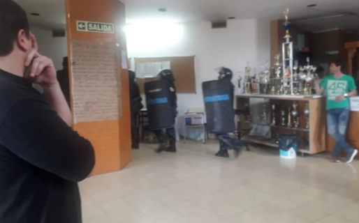 Auxiliares de la Educación denuncian represión en el Ministerio de Educación