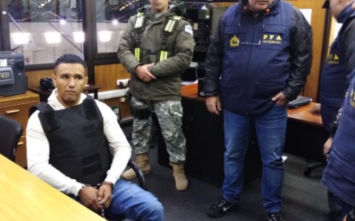 Cristian «Mai» Bustos fue entregado en la frontera y ya está rumbo a Chubut