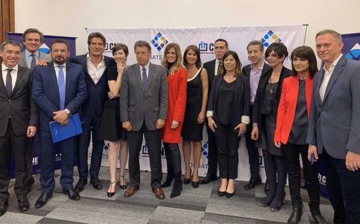 Los moderadores del debate presidencial firmaron un compromiso en la Cámara Electoral