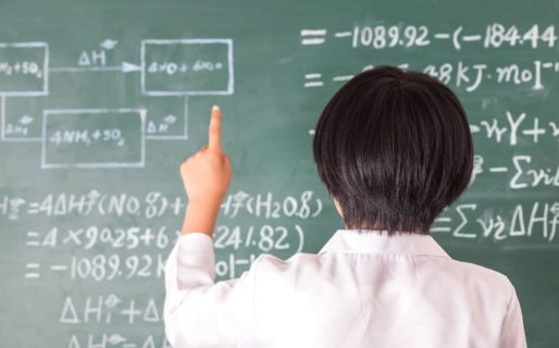 La Justicia le dio por aprobado el secundario a una chica “superdotada”