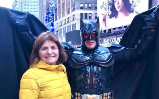 Batman y Bullrich: el insólito «vamos a volver» macrista en Times Square