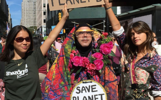 Calu «Sustentable»: Riega las plantas con su copa menstrual