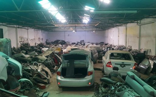 Secuestran autopartes y vehículos robados en un desarmadero de calle Alem