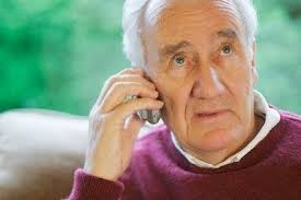 Estafa: lo llamó un supuesto médico y le robó 57 mil pesos y 140 dólares