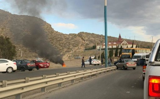 Caos de tránsito por un corte de ruta de remiseros