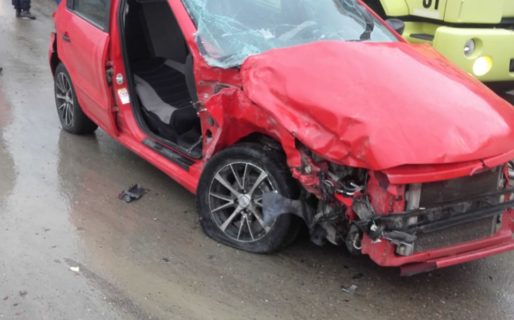 Falleció el remisero que chocó ayer en el camino del Centenario