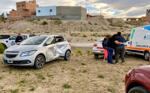 Choque en rotonda de Kilómetro 5: vecinos piden señalización para evitar siniestros viales