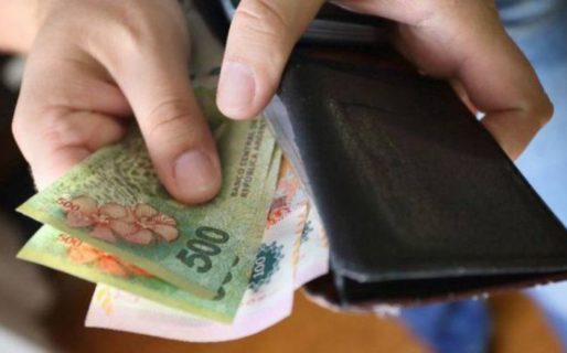 Arcioni adelantó que Provincia pagará el aguinaldo en cuotas