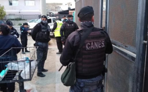 Acudieron por una pelea afuera de una casa y se encontraron con una fiesta clandestina