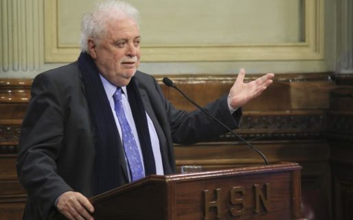 Ginés González García anunció un nuevo protocolo de aborto no punible