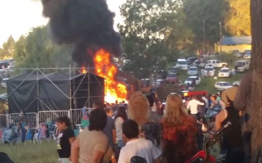 Cocinaban la torta frita más grande del mundo y se les incendió la sartén