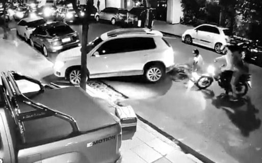 Atropelló a un motochorro que intentó asaltar a su vecino