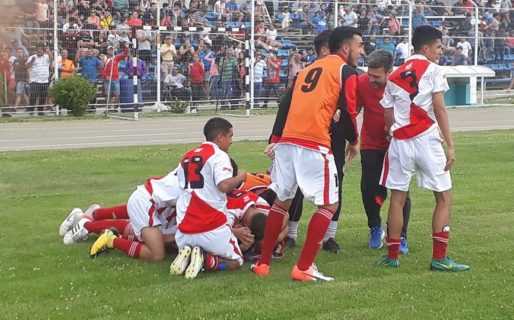 Sarmiento logró la permanencia luego de superar por penales a Palazzo