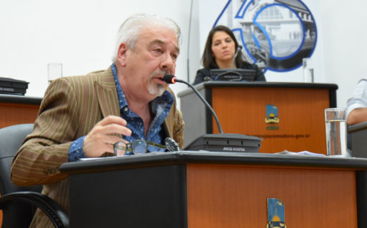 Vleminchx: «Al gobierno provincial no se le cae una idea»