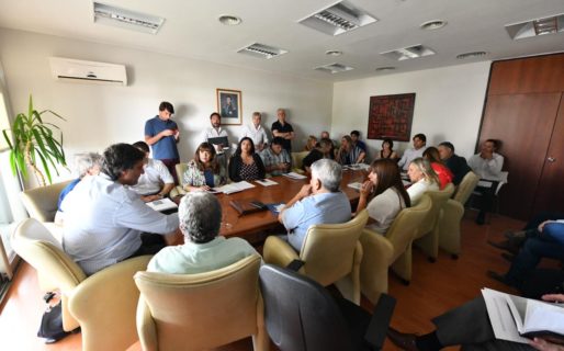Antonena se reúne con diputados en medio de un clima tenso