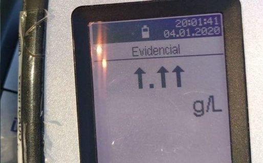 Su nivel de alcohol en sangre era tan alto que “rompió” el medidor
