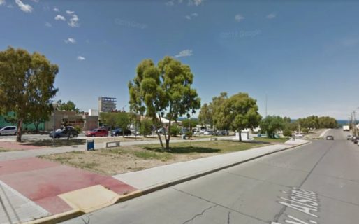 A punta de cuchillo, les robaron a cuatro  adolescentes en una plaza