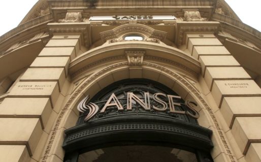 Ingreso Familiar de Emergencia: en 11 horas, se anotaron más de 900.000 personas