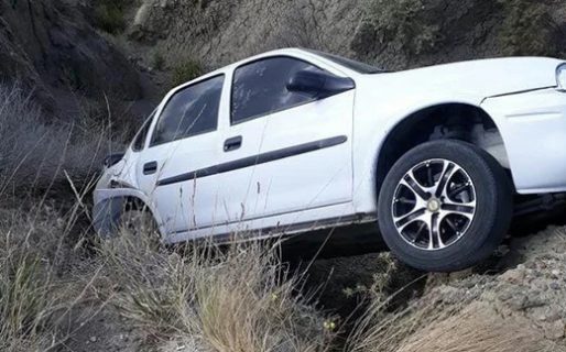 Despistó y cayó en un cañadón camino a Laprida