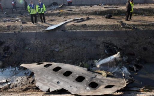 El momento en que un misil iraní habría impactado al avión ucraniano
