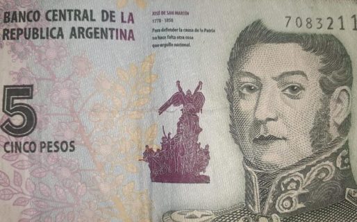 El BCRA extenderá un mes la circulación del billete de 5 pesos
