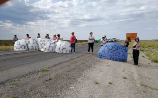 Corte de ruta y panfletada por parte de los trabajadores de Salud